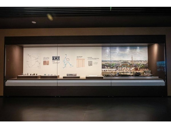 博物館沿墻通柜