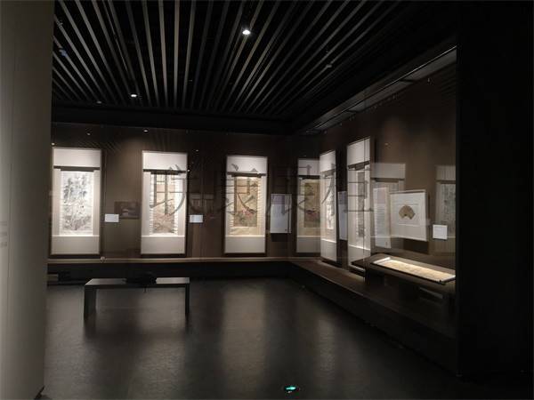 博物館沿墻通柜