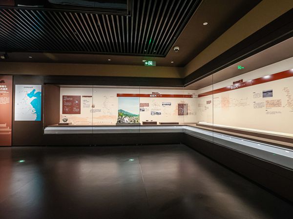 恒溫恒濕文物展柜